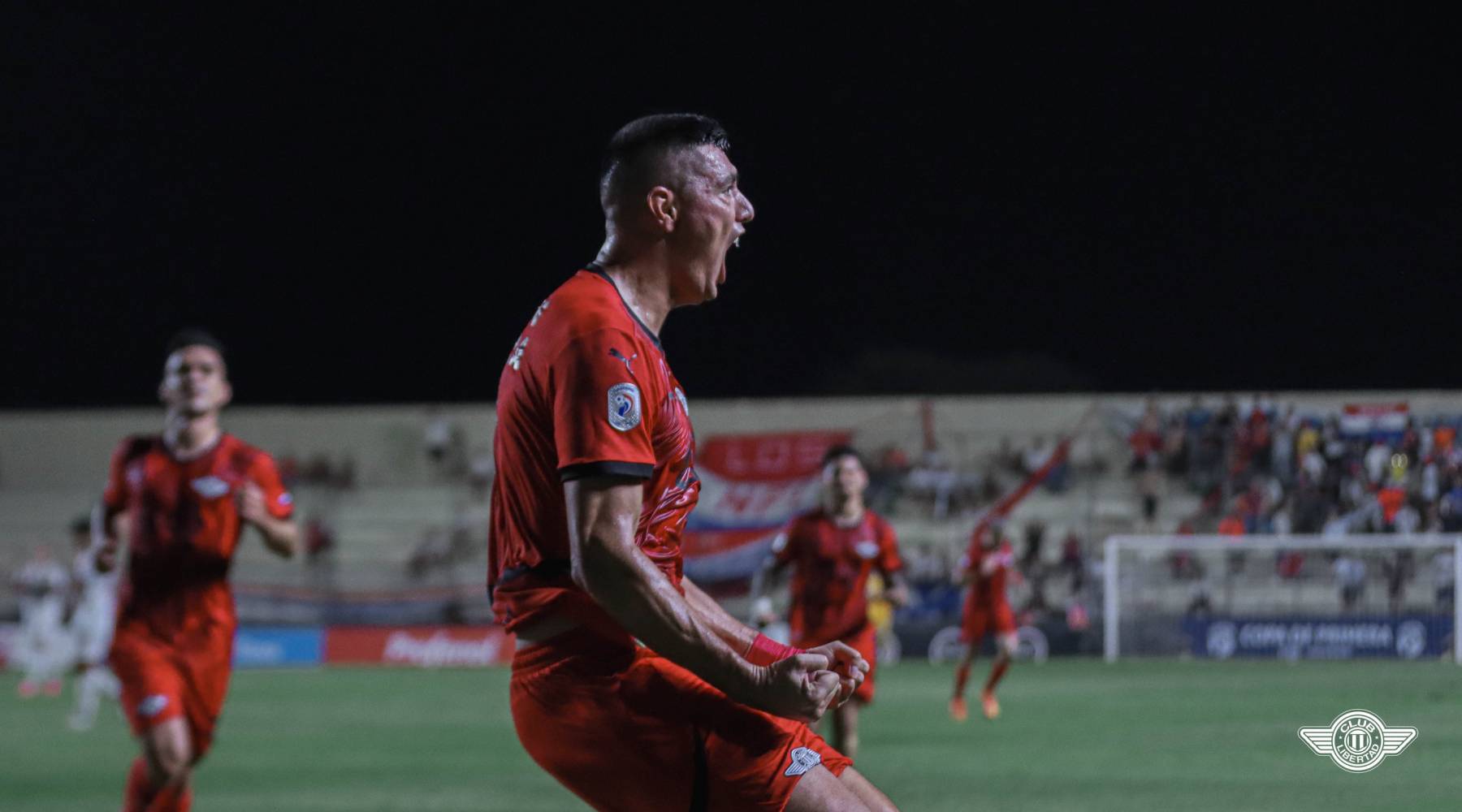 DE VISITA AL TRICOLOR